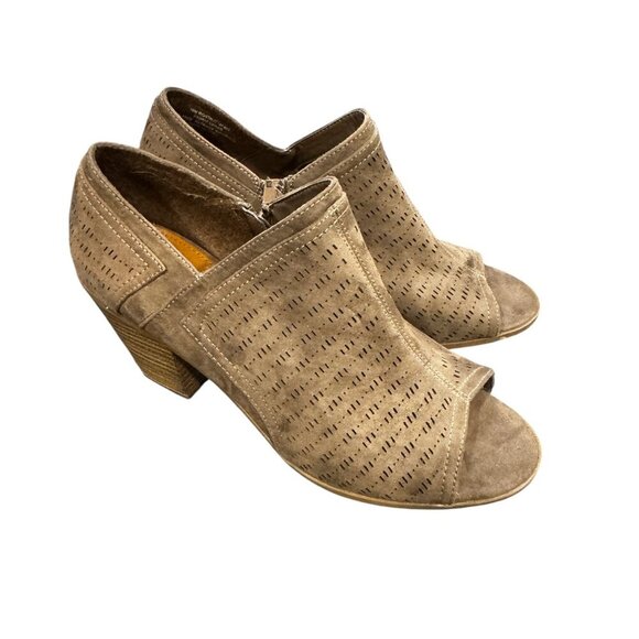 Madeline Girl “Wrenn” Open Toe Stacked Heel Booties – Size 10M - Picture 3 of 5